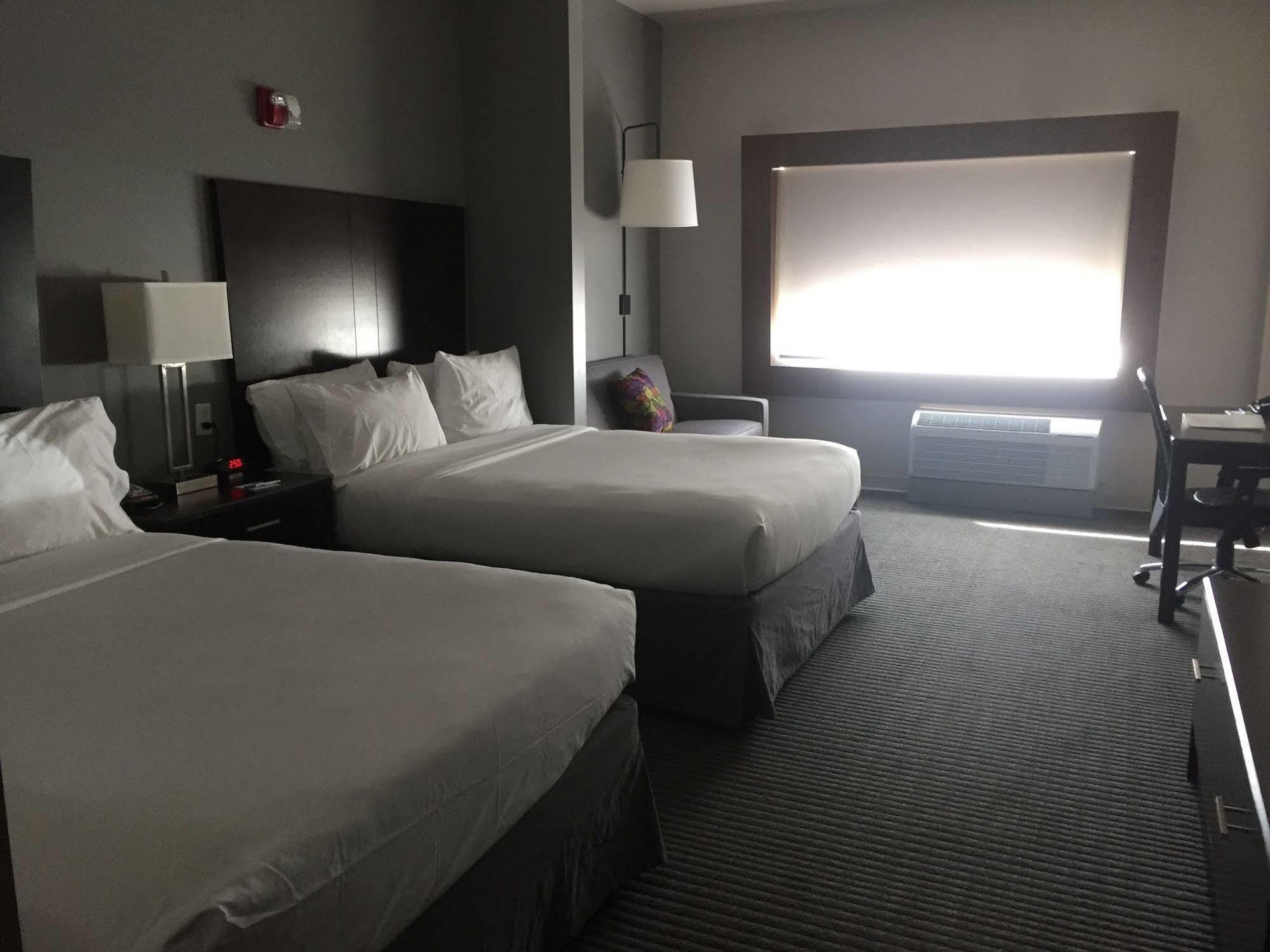 Holiday Inn Express And Suites Tahlequah By Ihg Ngoại thất bức ảnh